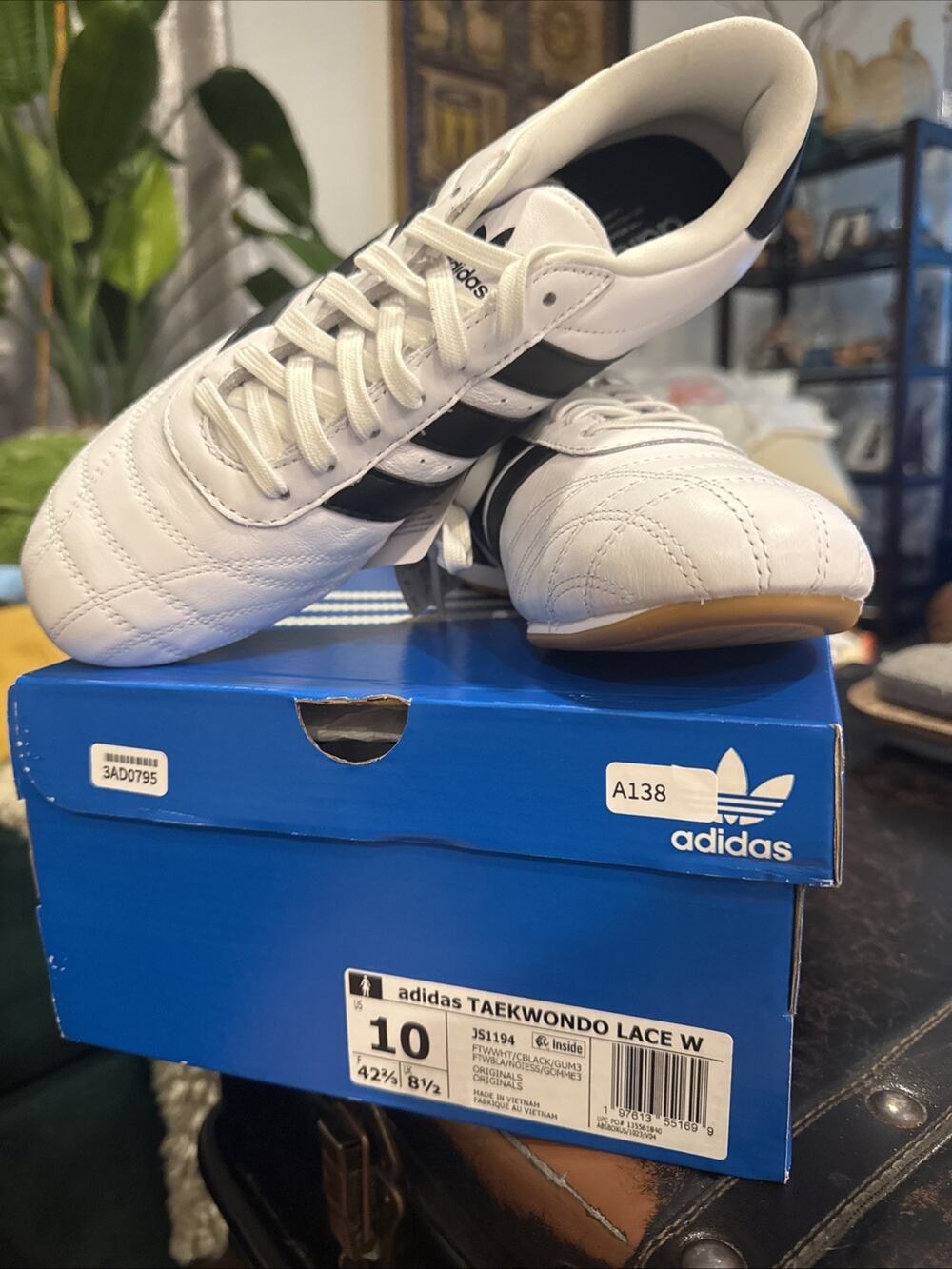 Adidas Women's Taekwondo Lace White/ Black/ Gum Size 10 JS1194